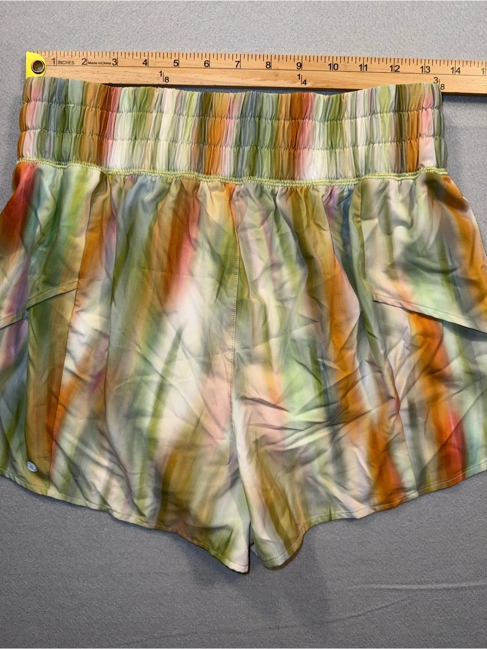 CALIA Medium Carrie Underwood Multi-Color Athletic Running Shorts Built in Brief - Picture 7 of 7